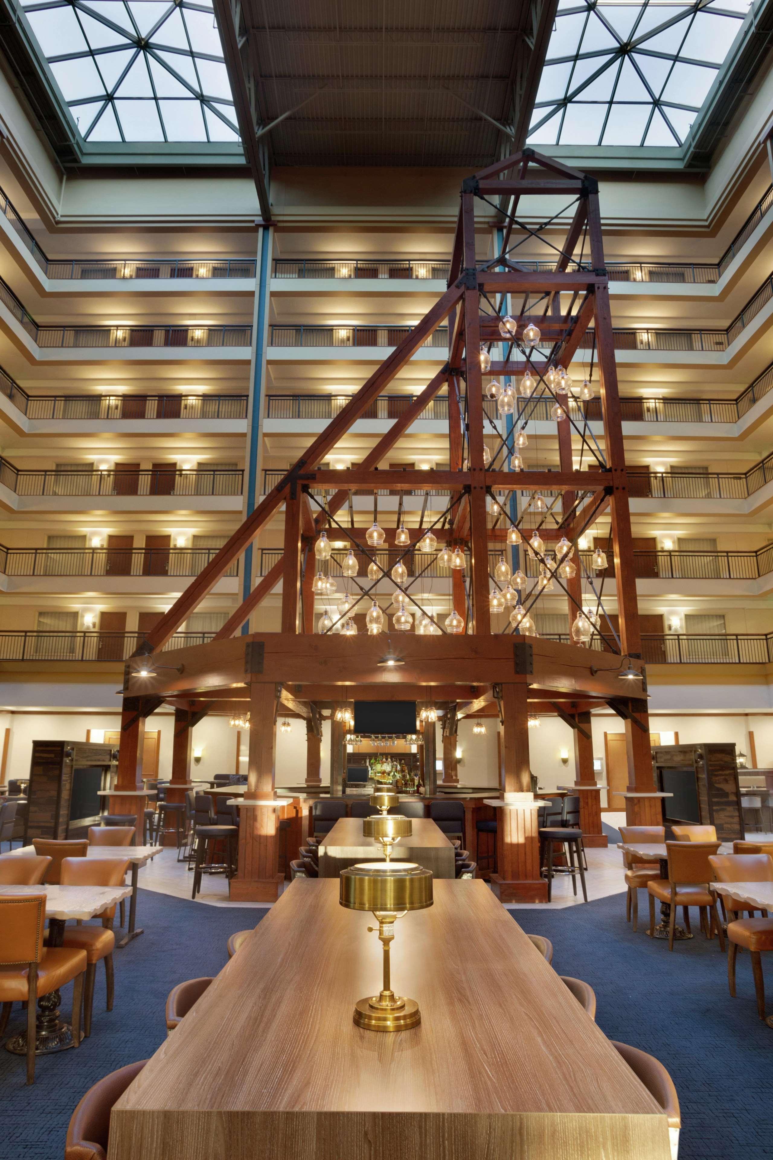 Embassy Suites By Hilton Denver International Airport Exteriér fotografie