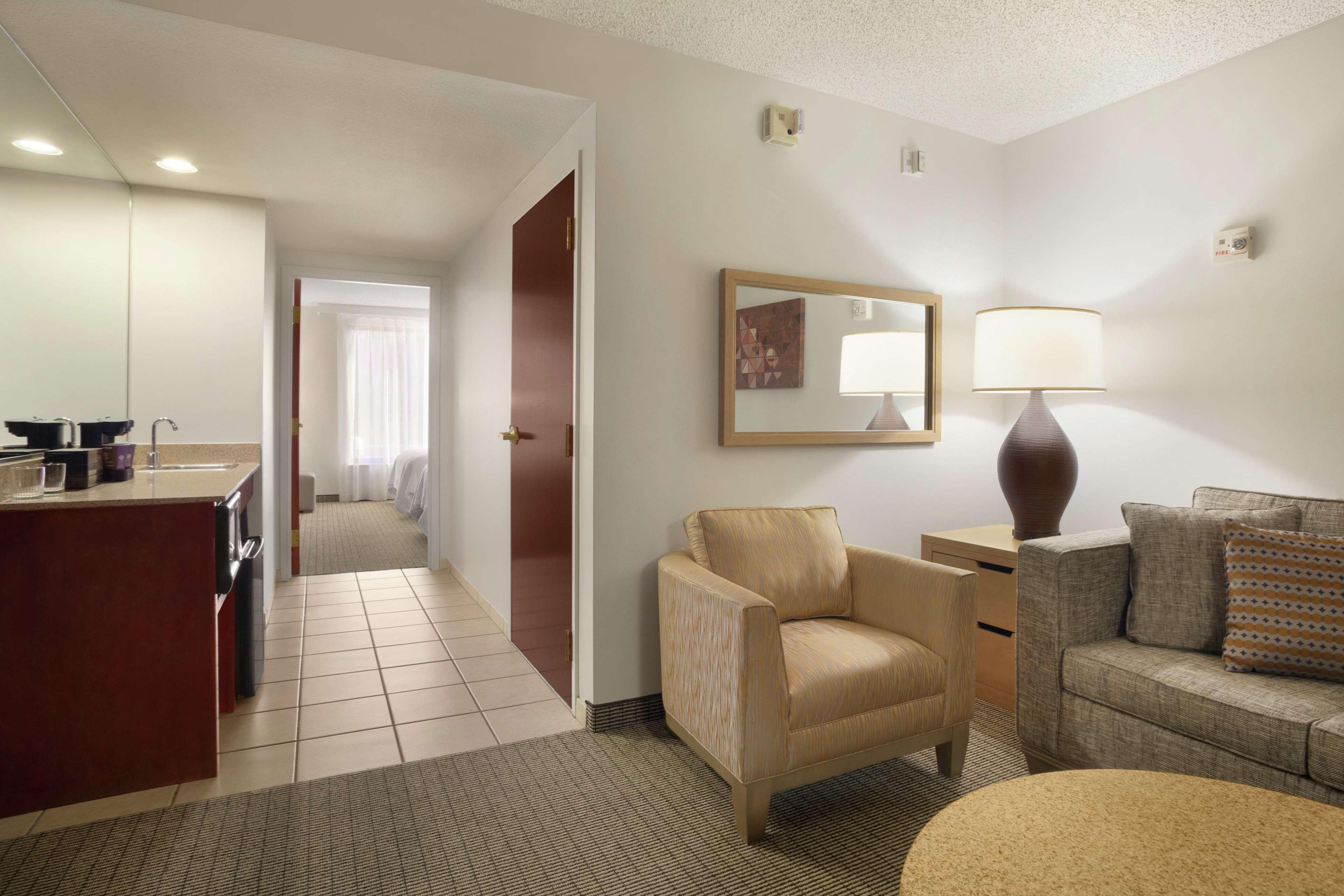 Embassy Suites By Hilton Denver International Airport Exteriér fotografie