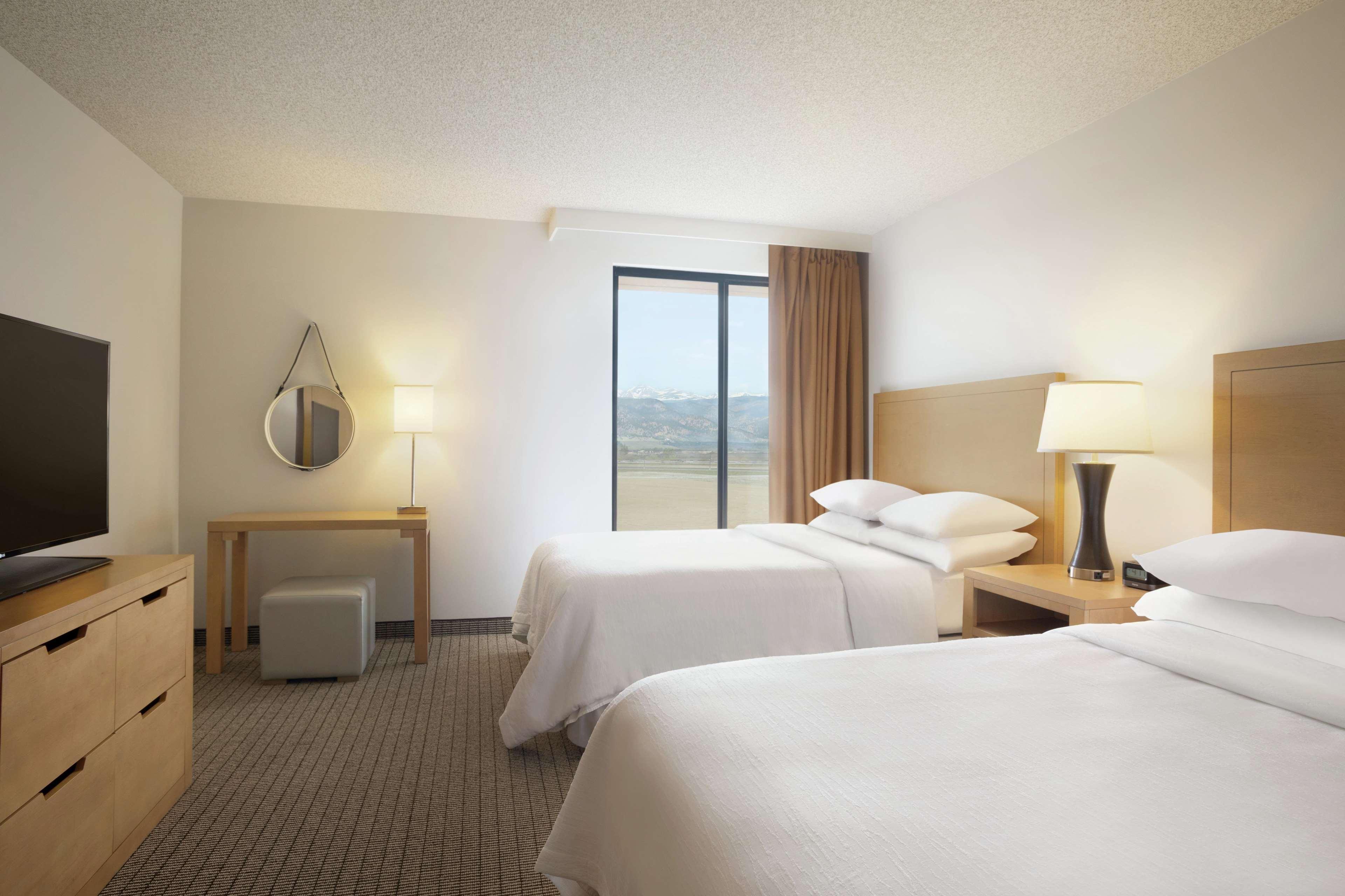 Embassy Suites By Hilton Denver International Airport Exteriér fotografie