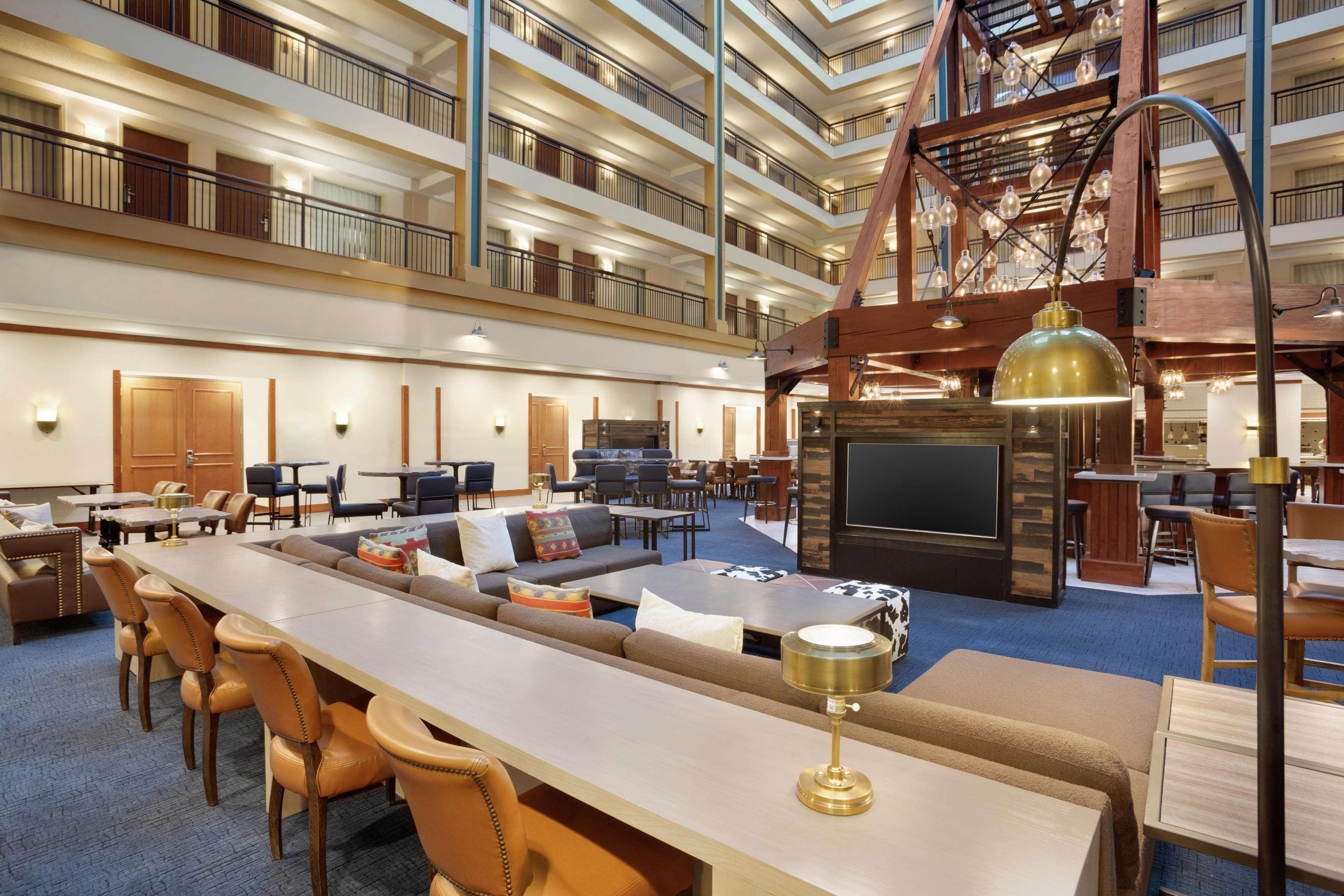 Embassy Suites By Hilton Denver International Airport Exteriér fotografie