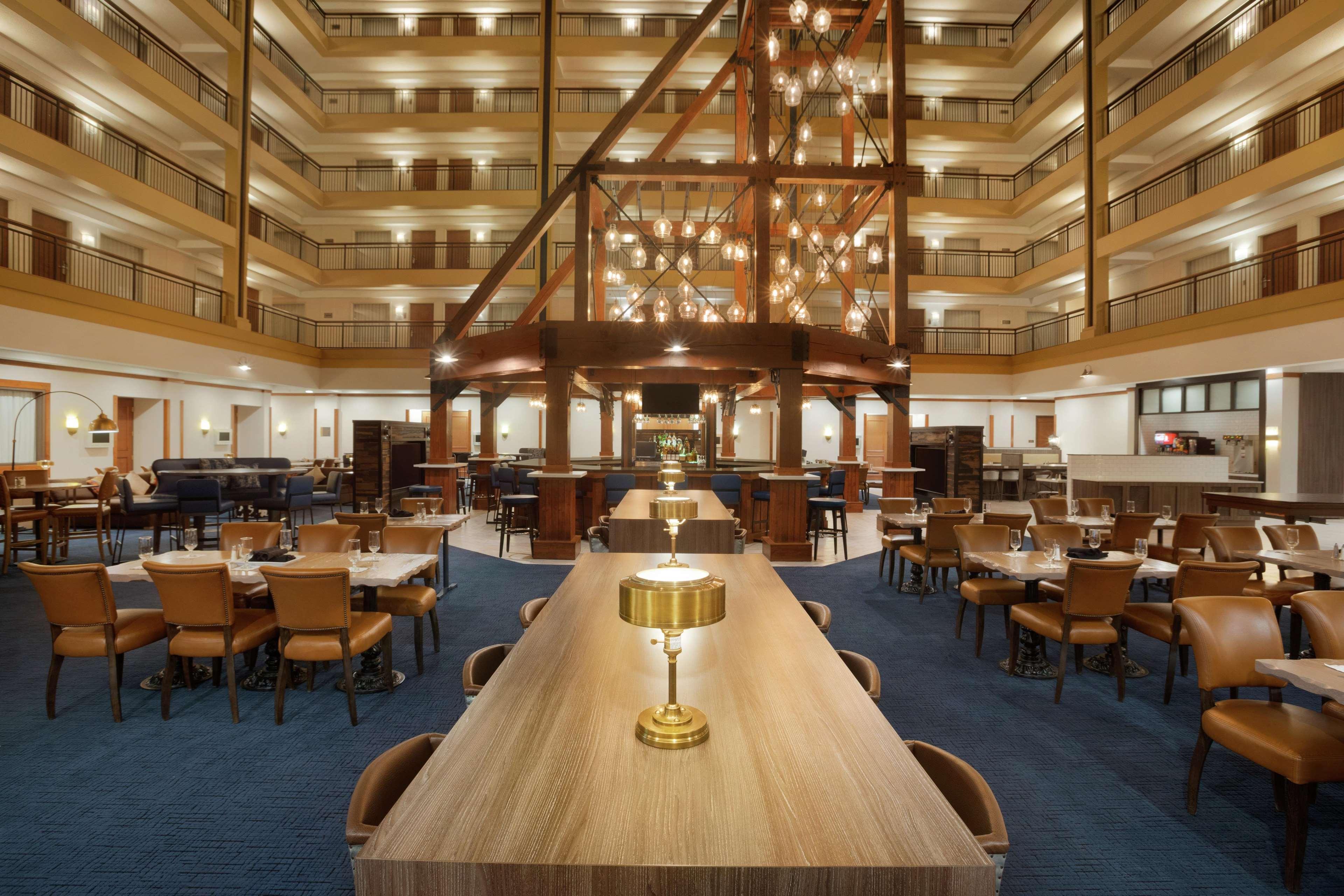 Embassy Suites By Hilton Denver International Airport Exteriér fotografie