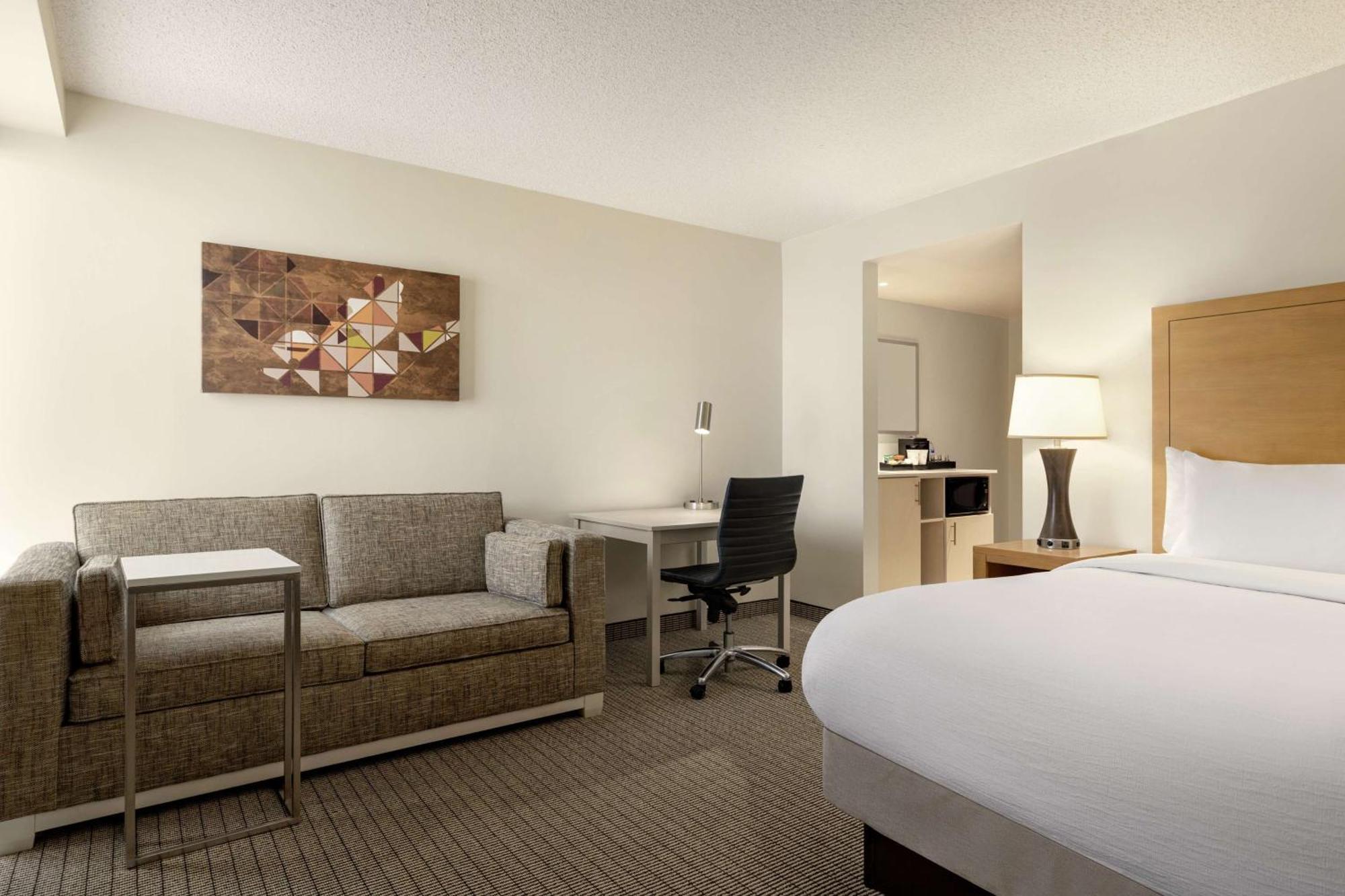 Embassy Suites By Hilton Denver International Airport Exteriér fotografie