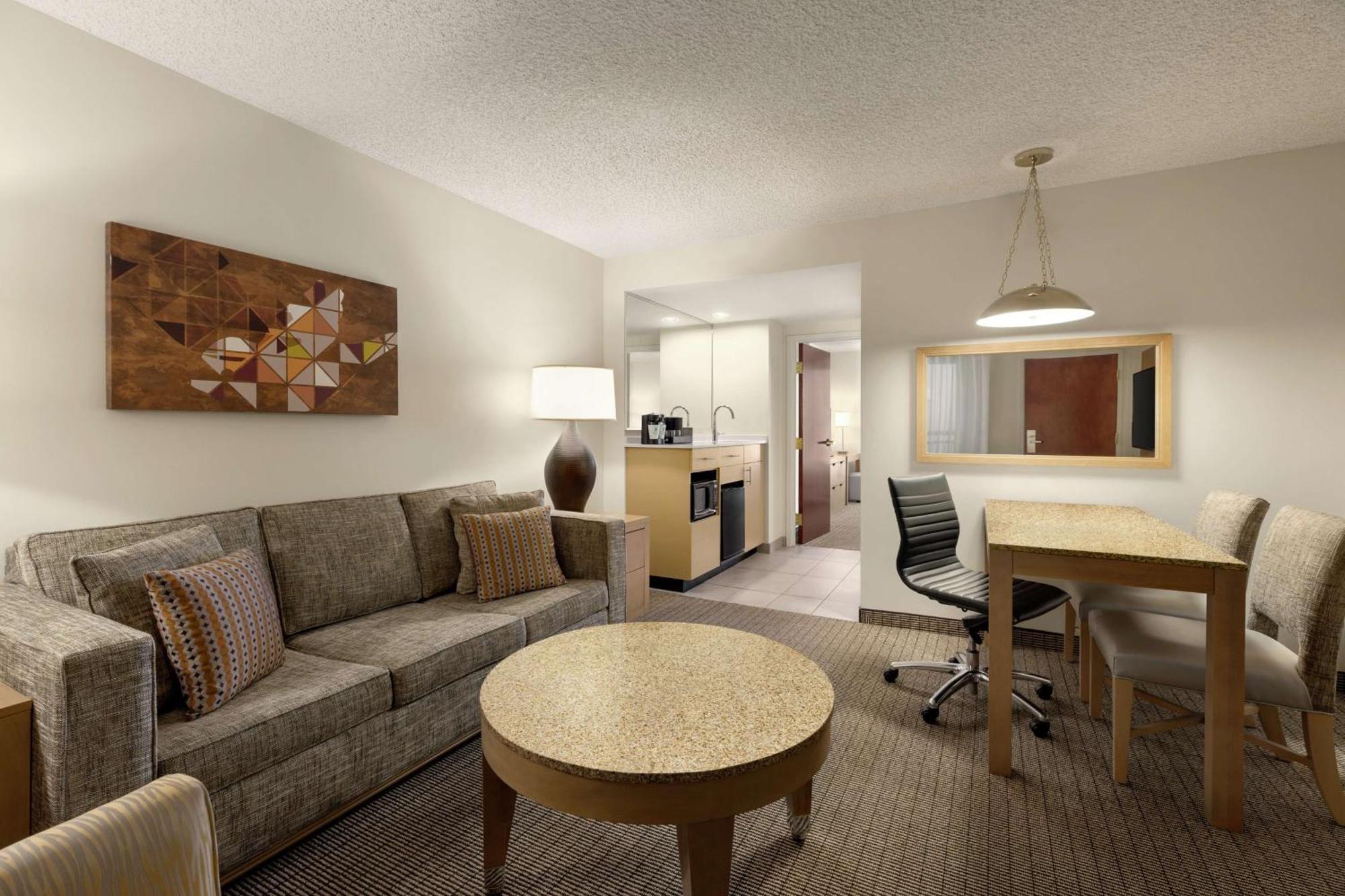 Embassy Suites By Hilton Denver International Airport Exteriér fotografie